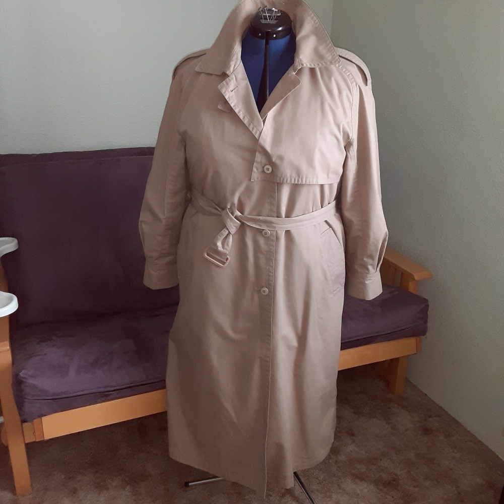 LONDON FOG Vintage trench coat size 12p